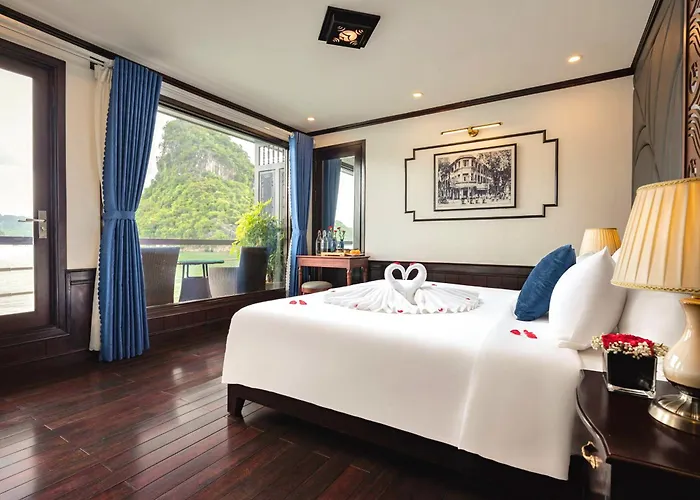 Le Journey Elegance Cruise Ha Long