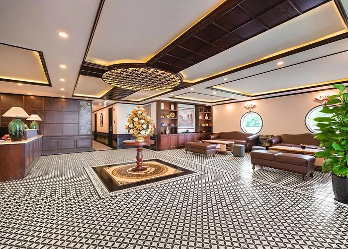 Le Journey Elegance Cruise Ha Long